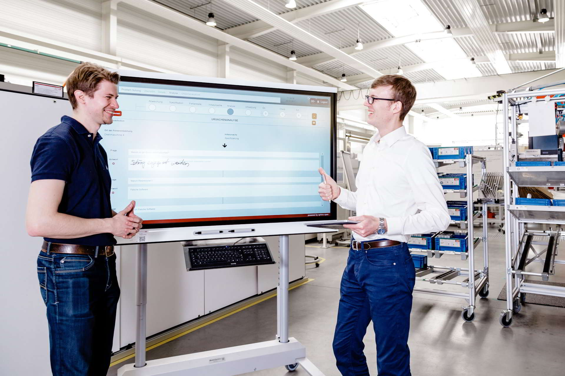 Shopfloor Intelligence Assistant mit das Digital Shopfloor Management in der Praxis.  